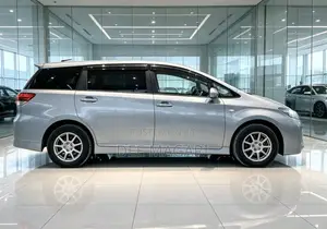 Toyota Wish 2010 Silver