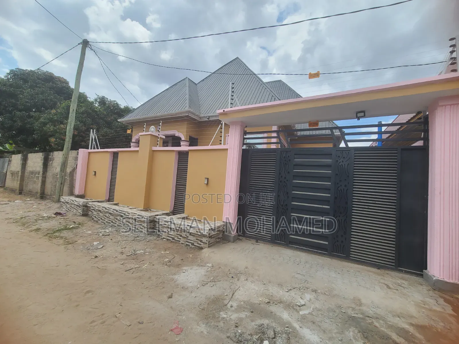 Furnished 3bdrm House in Biriani Real Estate, Chamazi for sale