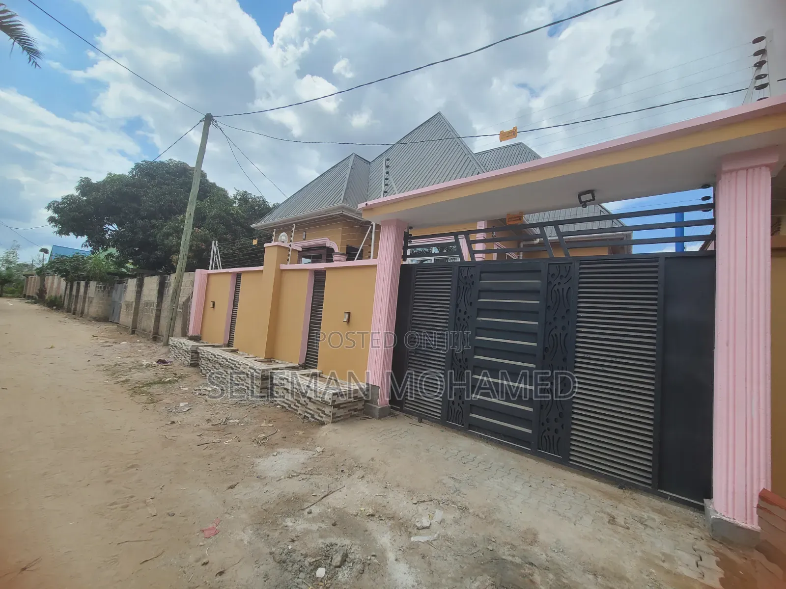 Furnished 3bdrm House in Biriani Real Estate, Chamazi for sale