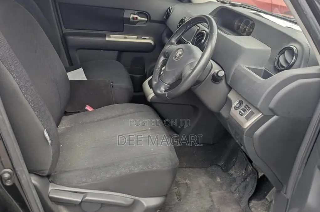 Toyota Corolla Rumion 2008 Black