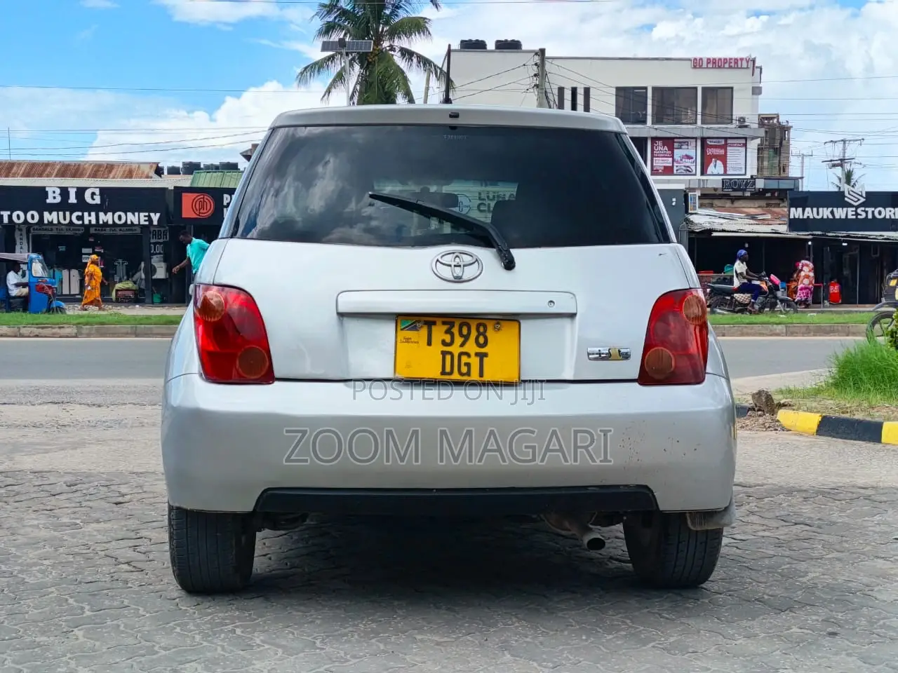 Toyota IST 2003 Silver