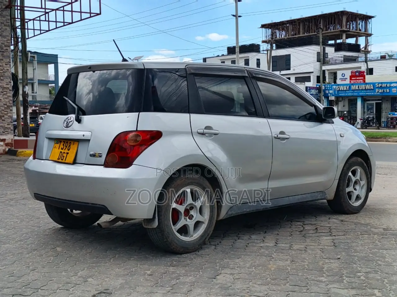 Toyota IST 2003 Silver