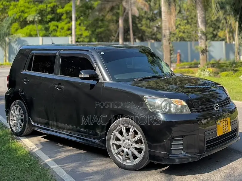 Toyota Corolla Rumion 2009 Black