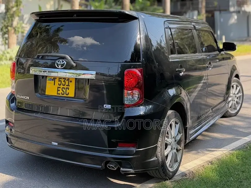 Toyota Corolla Rumion 2009 Black