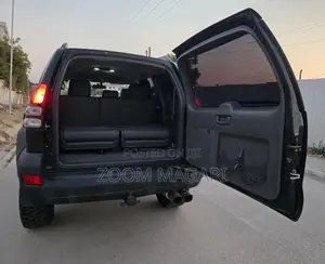 Toyota Land Cruiser Prado 2008 Matt Black