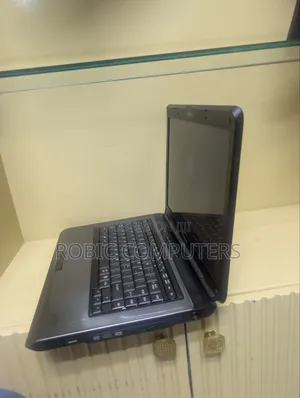 Laptop Toshiba Satellite L300 4GB Intel Core 2 Duo HDD 250GB