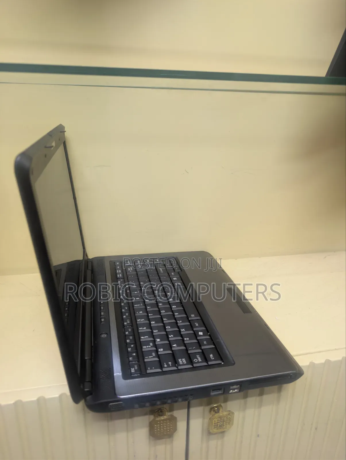 Laptop Toshiba Satellite L300 4GB Intel Core 2 Duo HDD 250GB