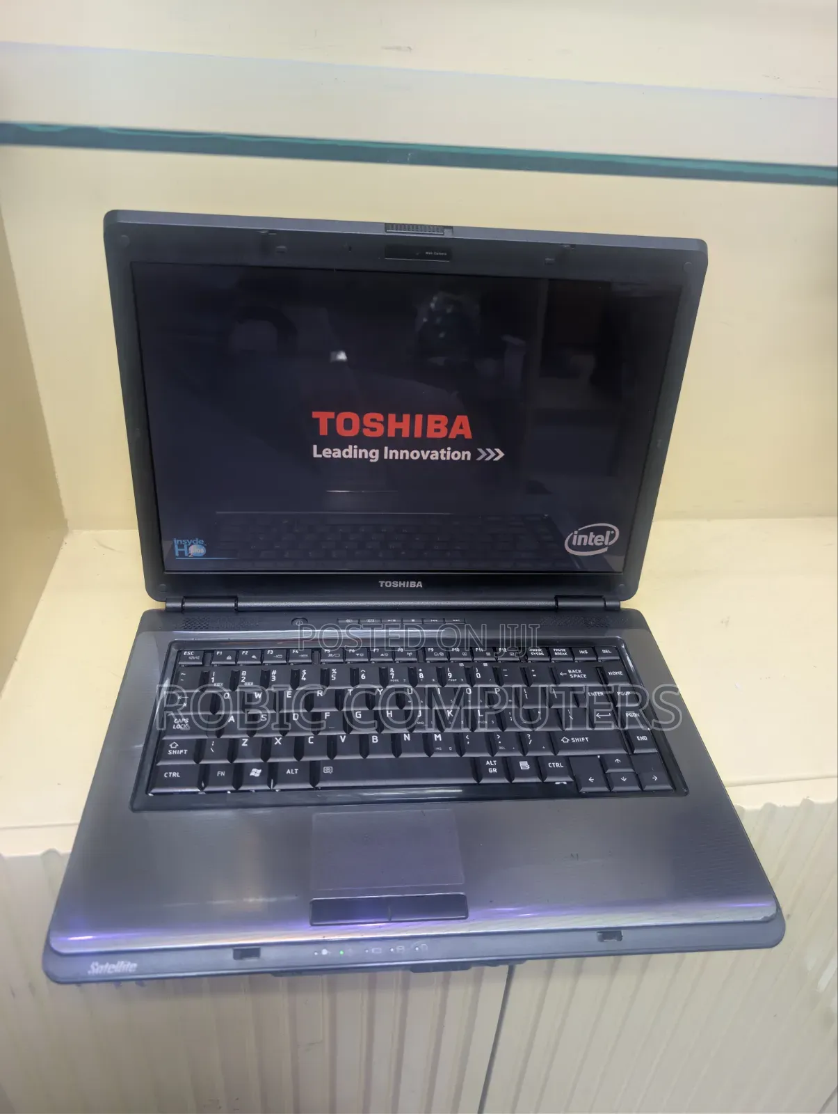 Laptop Toshiba Satellite L300 4GB Intel Core 2 Duo HDD 250GB