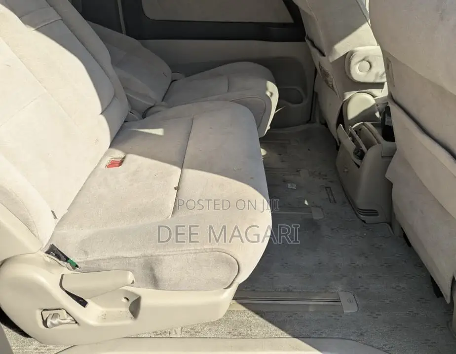 Toyota Alphard 2002 Black