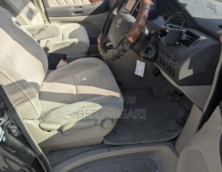 Toyota Alphard 2002 Black