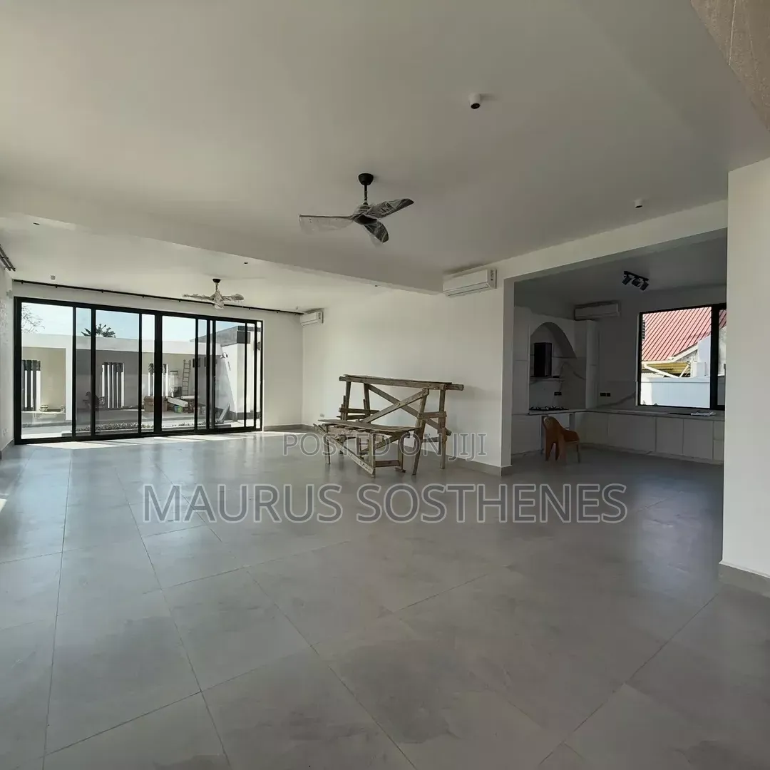 4bdrm Bungalow in Bahari Beach, Kunduchi for sale