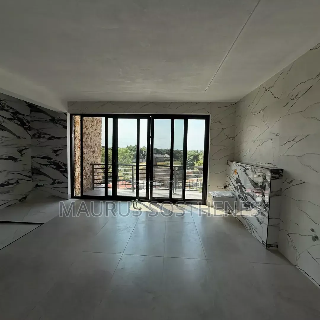 4bdrm Bungalow in Bahari Beach, Kunduchi for sale