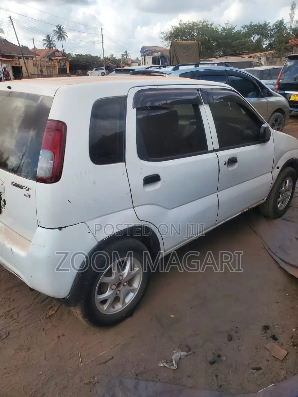 Suzuki Swift 2004 White