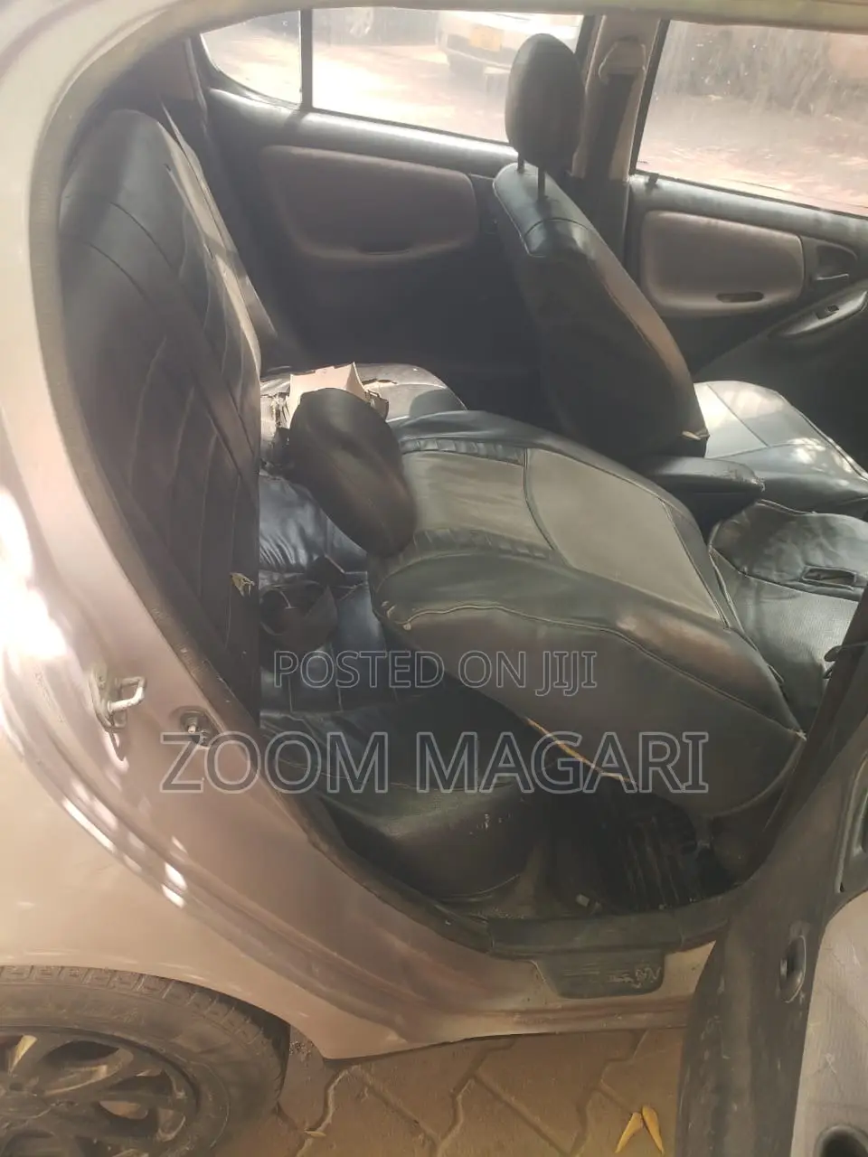 Toyota Vitz 2002 Silver
