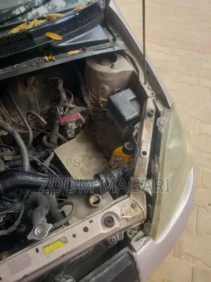 Toyota Vitz 2002 Silver