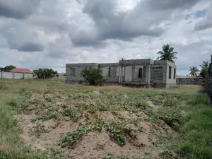 Kiwanja Kinauzwa Kigamboni Kibada