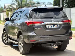 Toyota Fortuner 2019 Gray