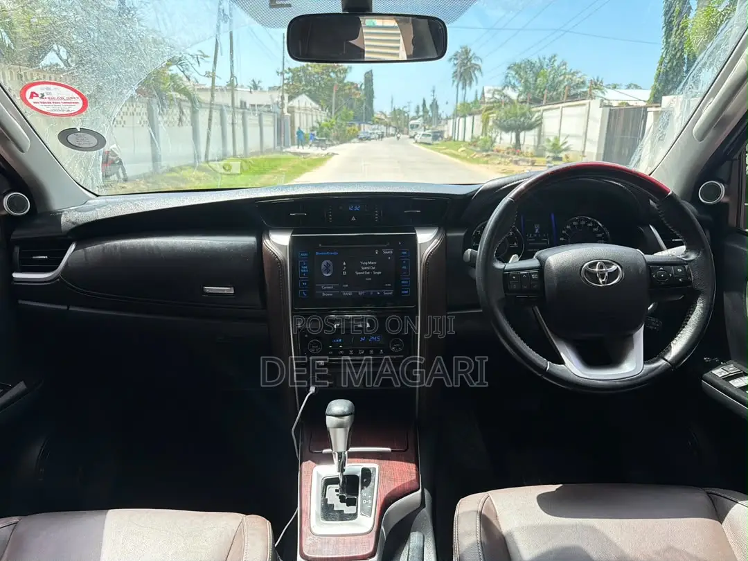 Toyota Fortuner 2019 Gray