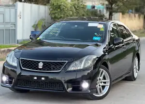 Toyota Crown 2010 Black