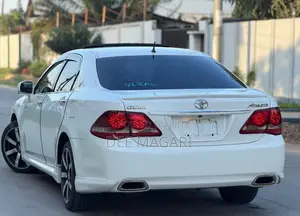 Toyota Crown 2008 White