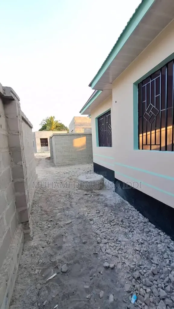 2bdrm House in Zingiziwa Hospital, Chanika for sale