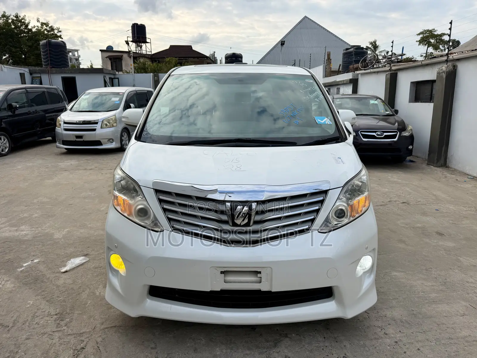 Toyota Alphard 2.4 Petrol FWD 2009 White