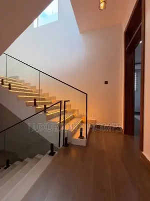 Furnished 5bdrm Villa in Masaki for rent