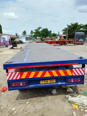 Double Tyre Treila Ya Kwenda Kazini