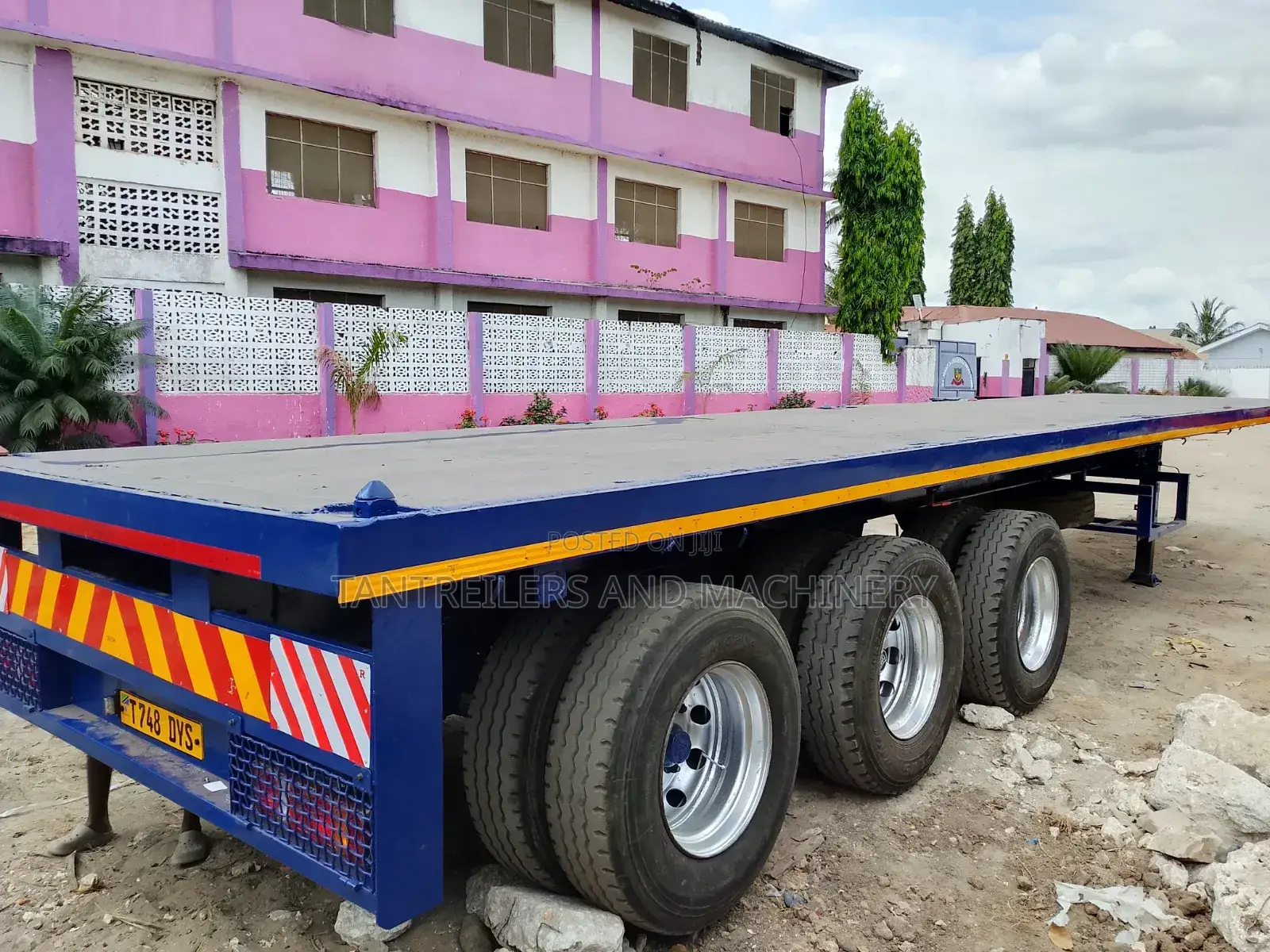 Double Tyre Treila Ya Kwenda Kazini
