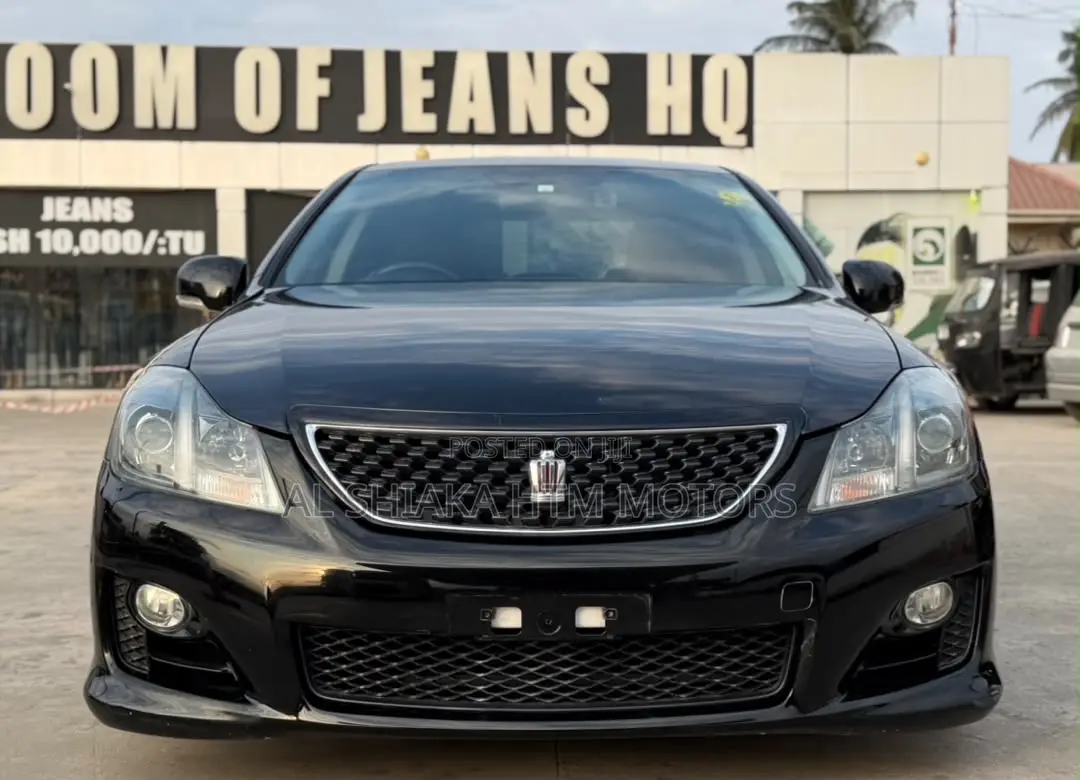 Toyota Crown 2009 Black