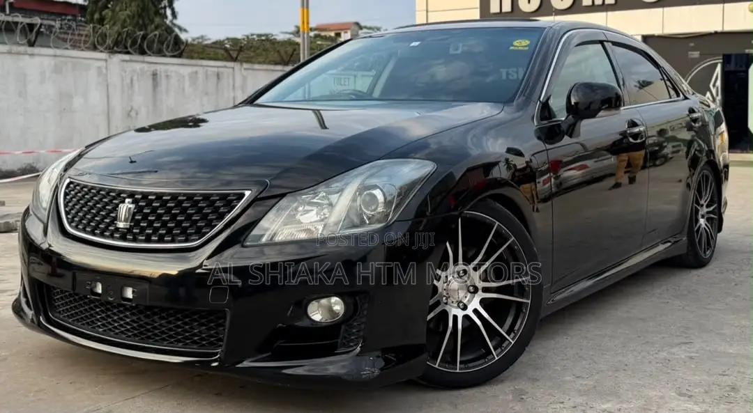 Toyota Crown 2009 Black