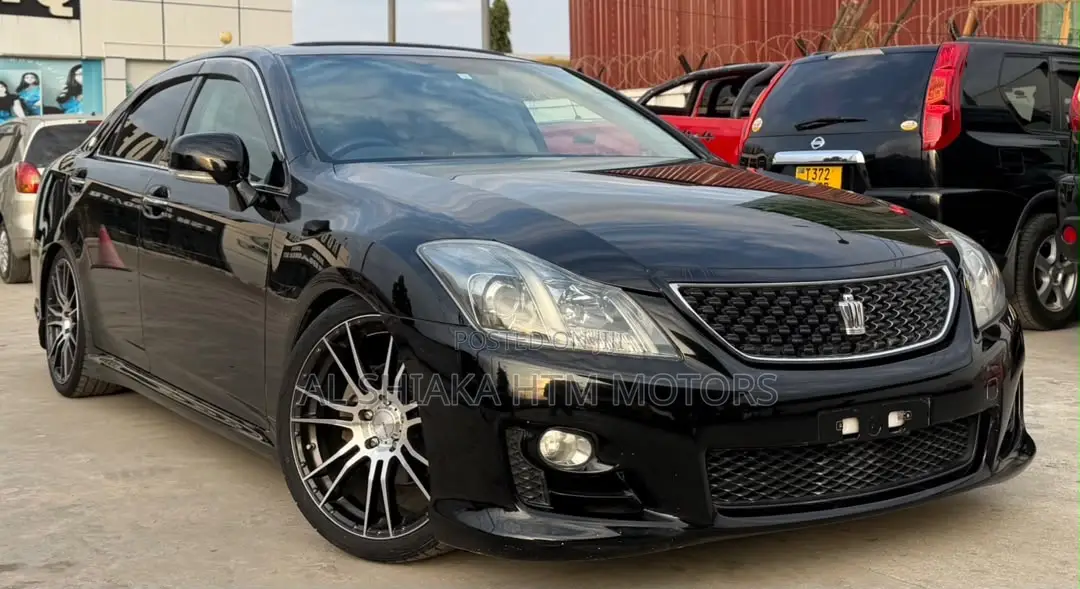 Toyota Crown 2009 Black