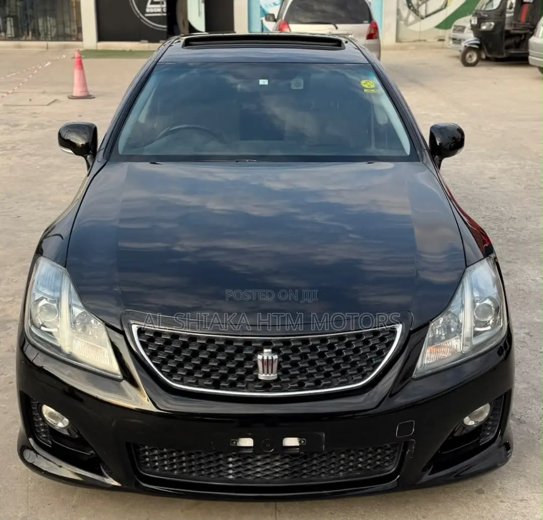 Toyota Crown 2009 Black
