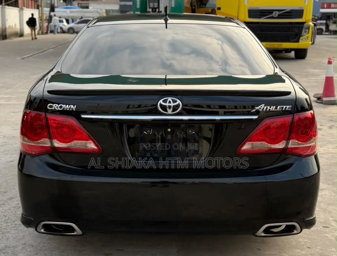 Toyota Crown 2009 Black