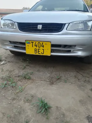 Toyota Corolla 2000 Silver