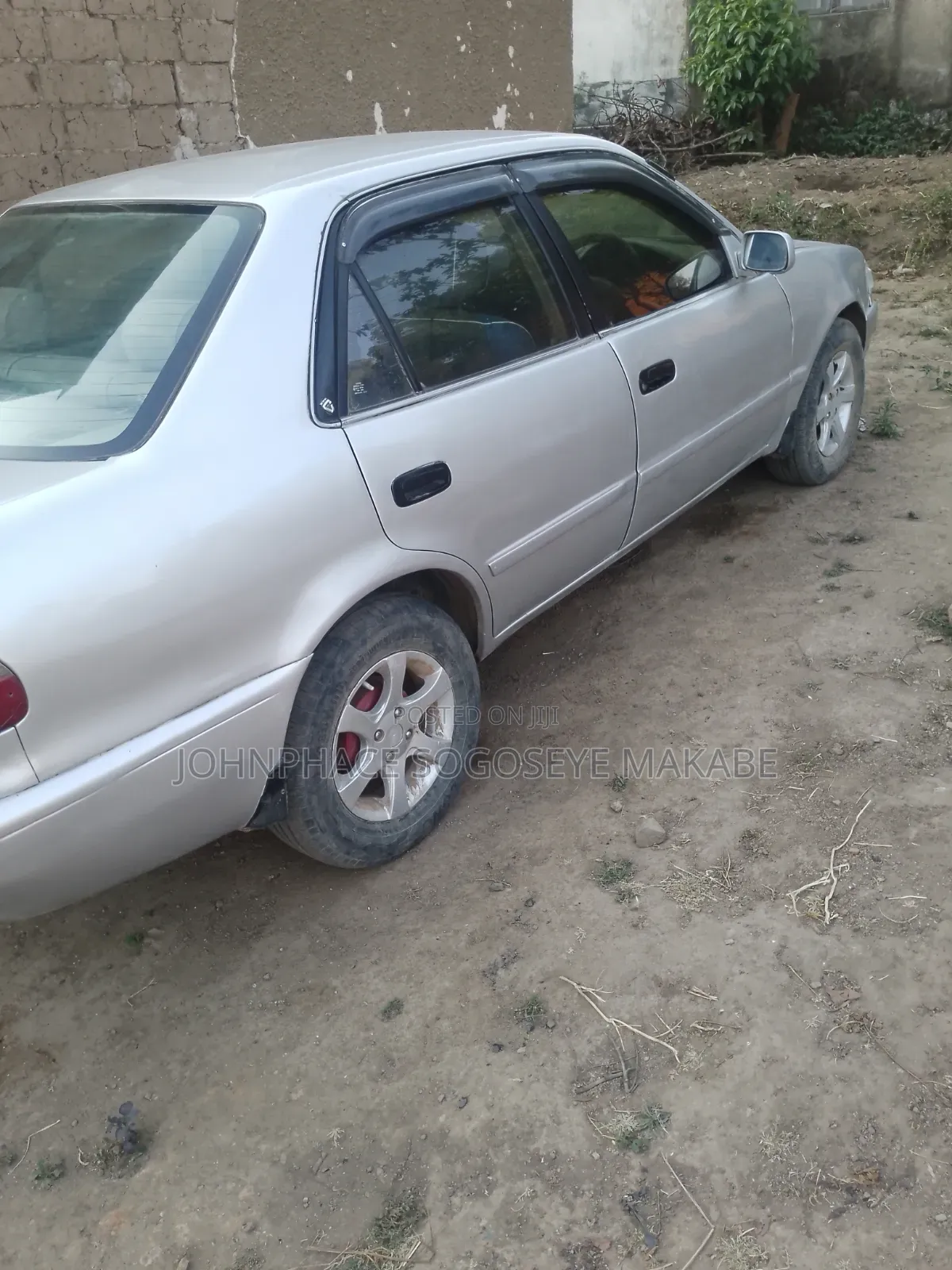 Toyota Corolla 2000 Silver