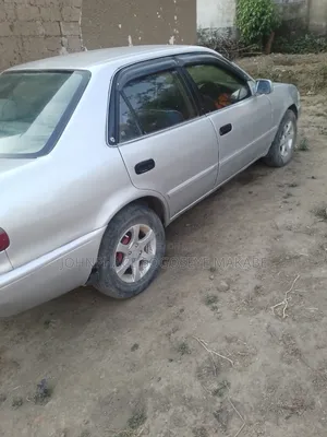 Toyota Corolla 2000 Silver