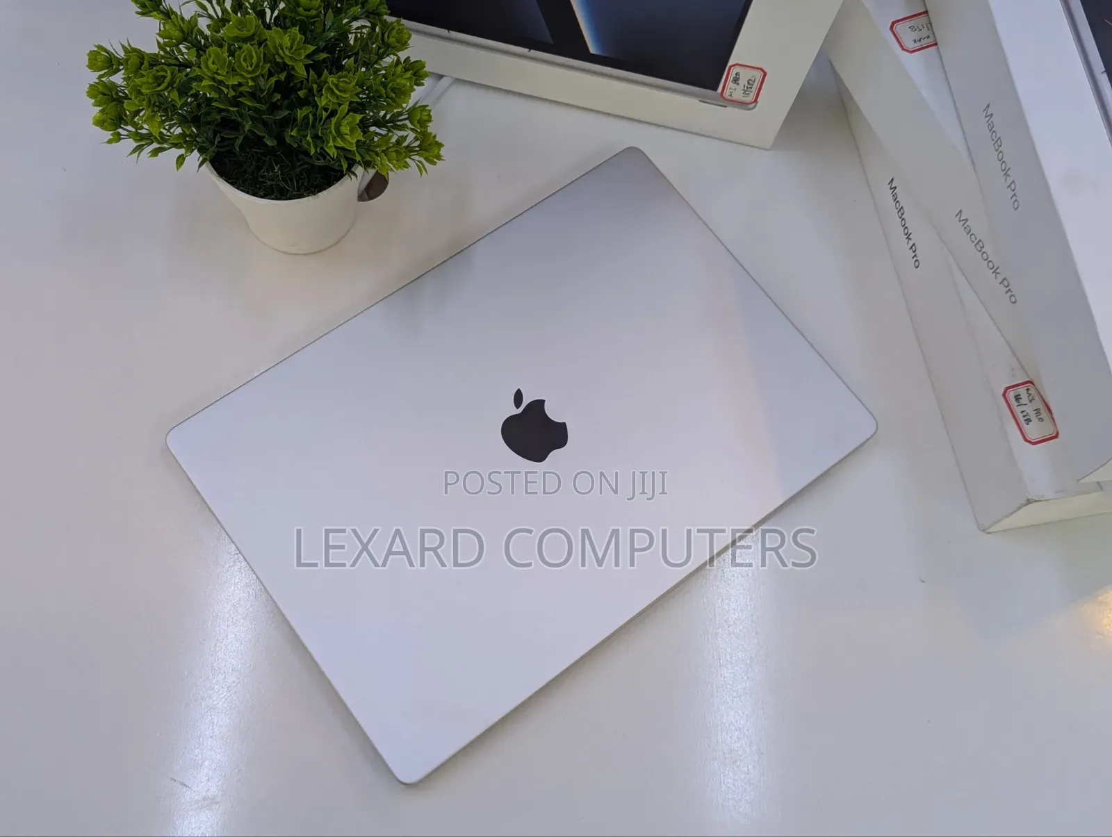 Laptop Apple MacBook Pro 2023 M3 18GB Intel Core M3 SSD 512GB