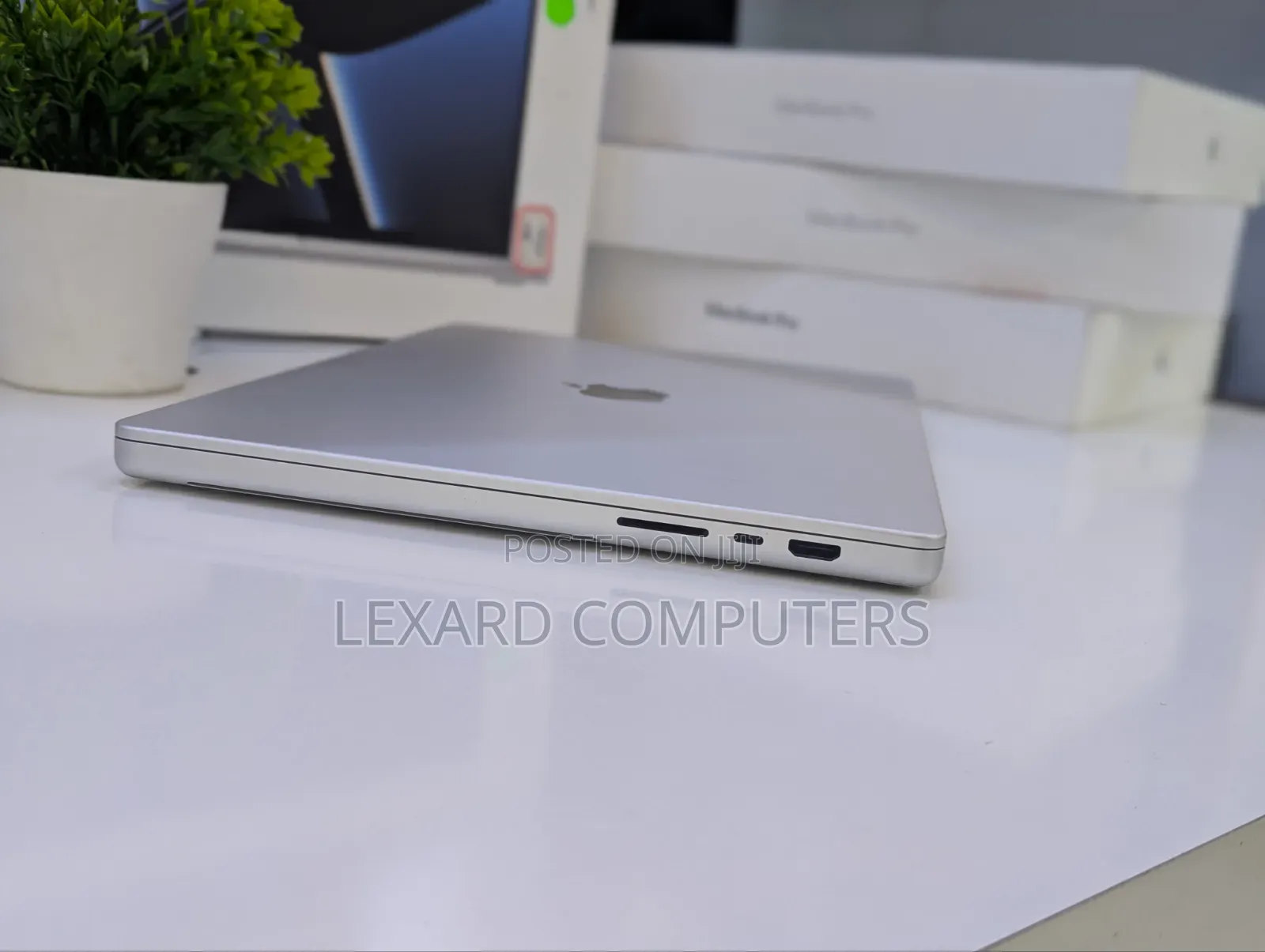 Laptop Apple MacBook Pro 2023 M3 18GB Intel Core M3 SSD 512GB