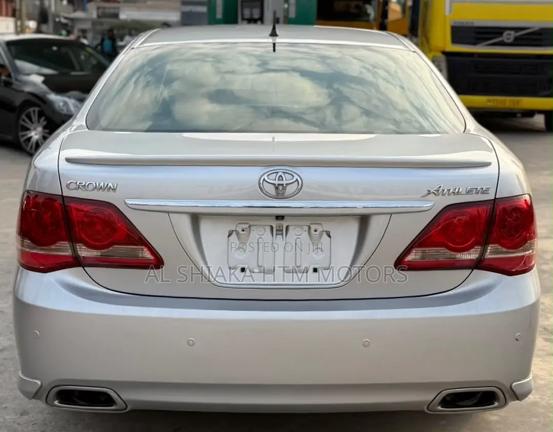 Toyota Crown 2008 Silver