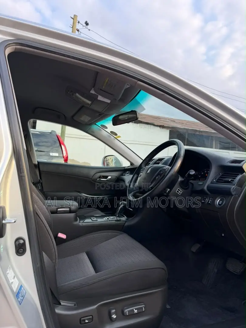 Toyota Crown 2008 Silver
