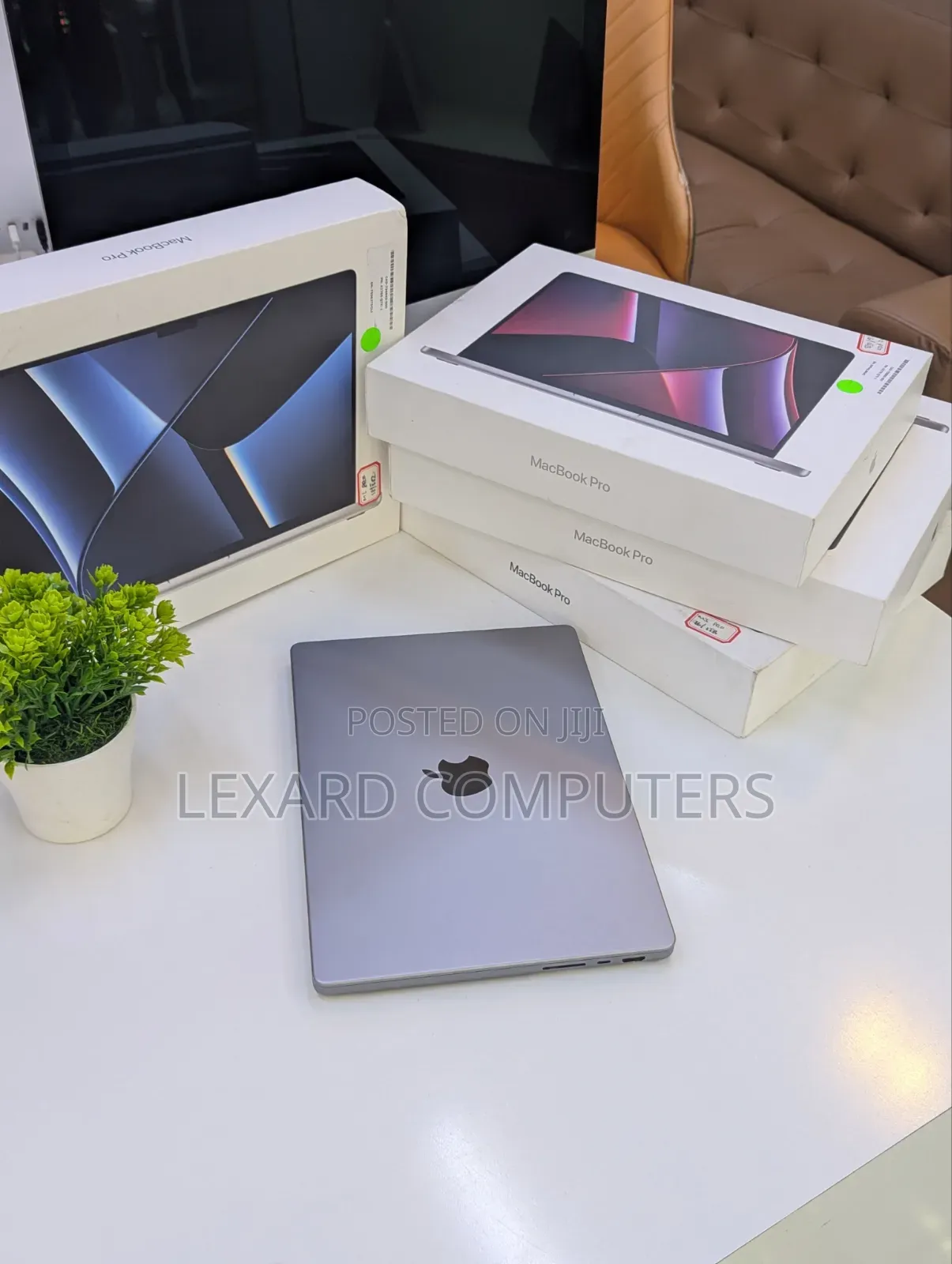 Laptop Apple MacBook Pro 2023 M2 16GB Intel Core M2 SSD 1T