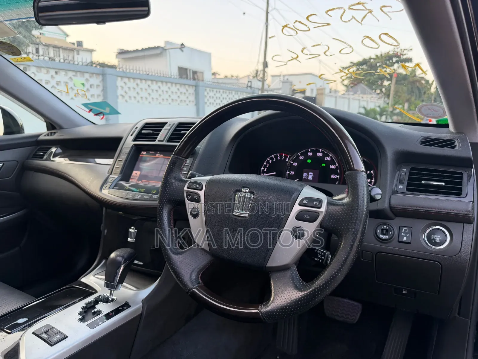 Toyota Crown 2010 Black