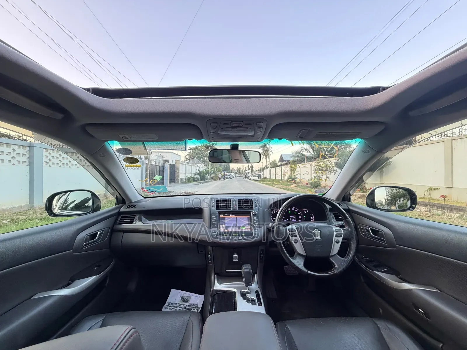 Toyota Crown 2010 Black