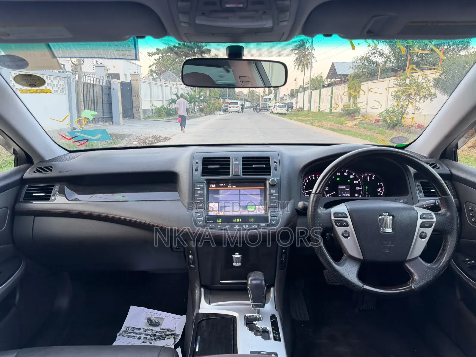 Toyota Crown 2010 Black