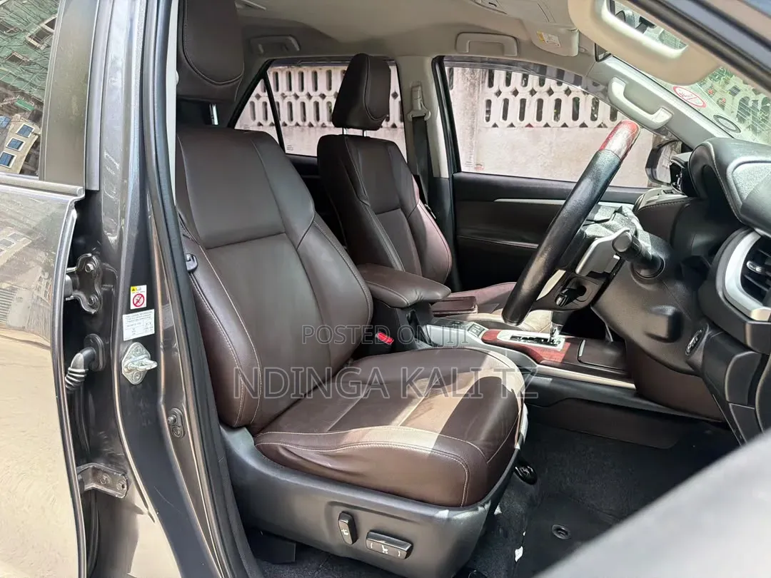 Toyota Fortuner 2019 Gray