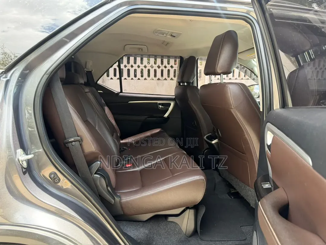 Toyota Fortuner 2019 Gray