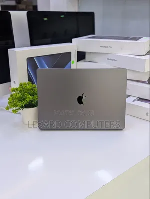 Laptop Apple MacBook Pro 2023 M3 Pro 18GB Apple M3 Pro SSD 1T