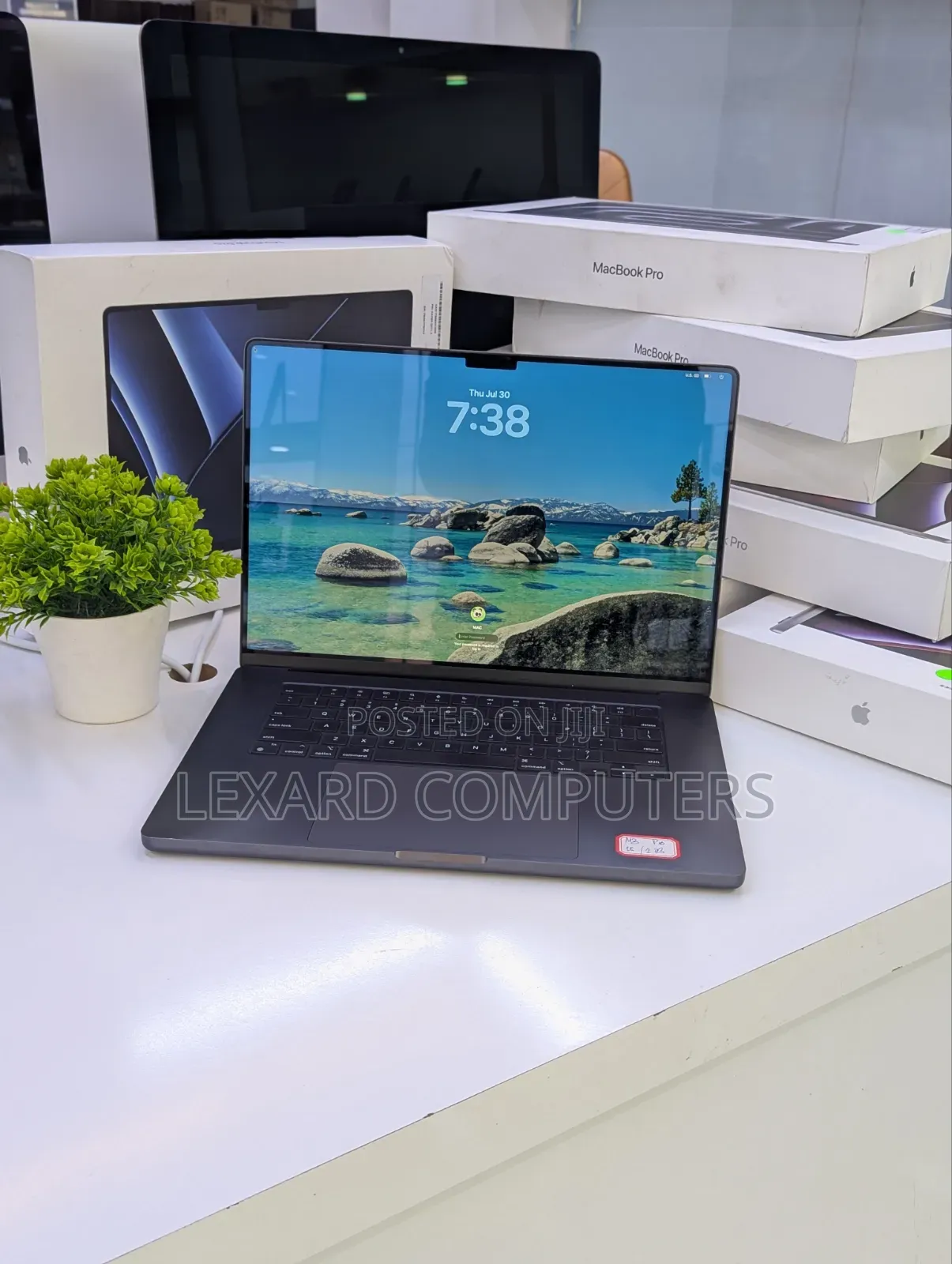 Laptop Apple MacBook Pro 2023 M3 Pro 18GB Apple M3 Pro SSD 1T