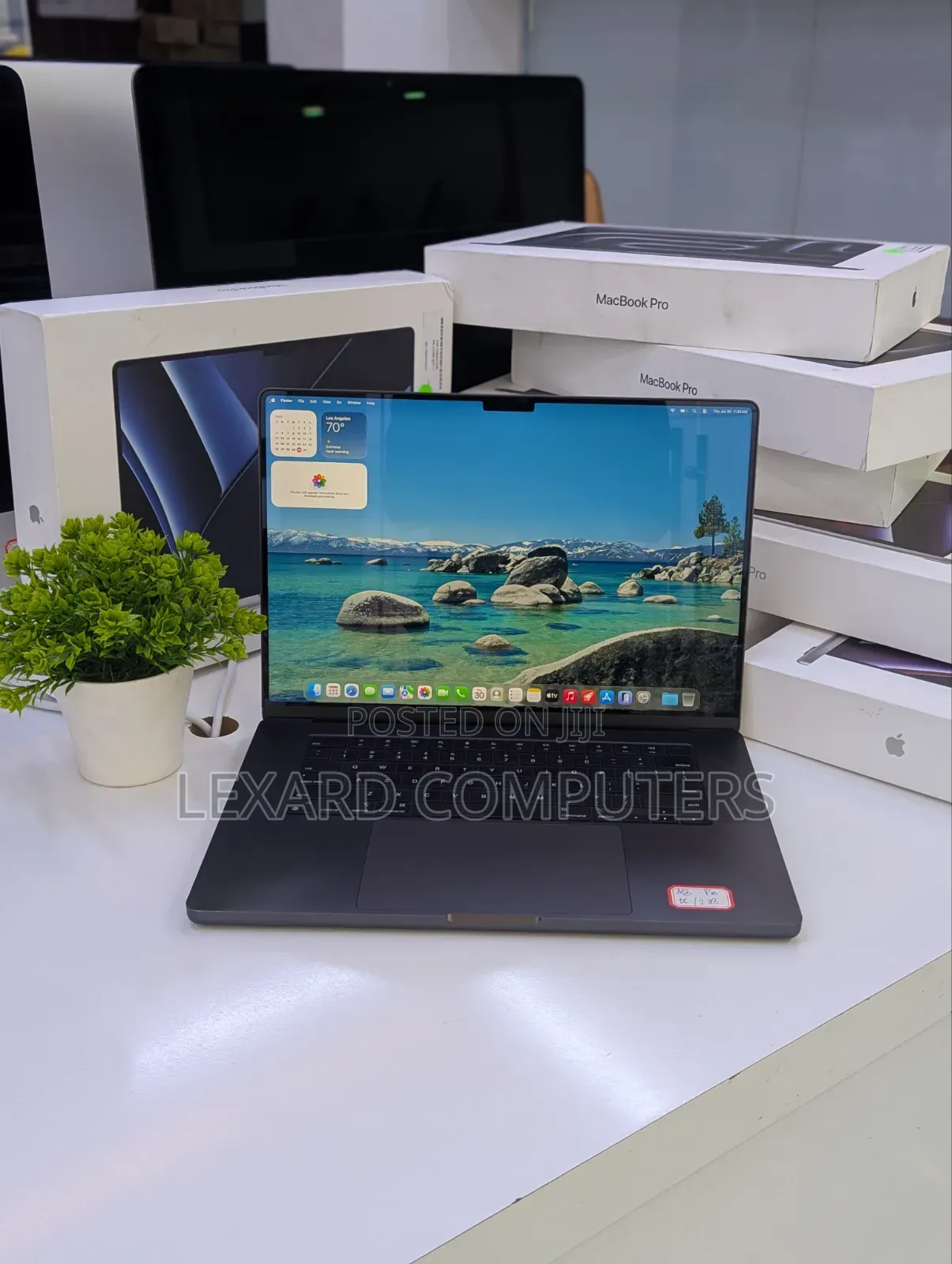 Laptop Apple MacBook Pro 2023 M3 Pro 18GB Apple M3 Pro SSD 1T
